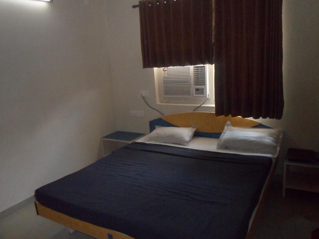 Hotel Dudawat Ahmedabad Room photo